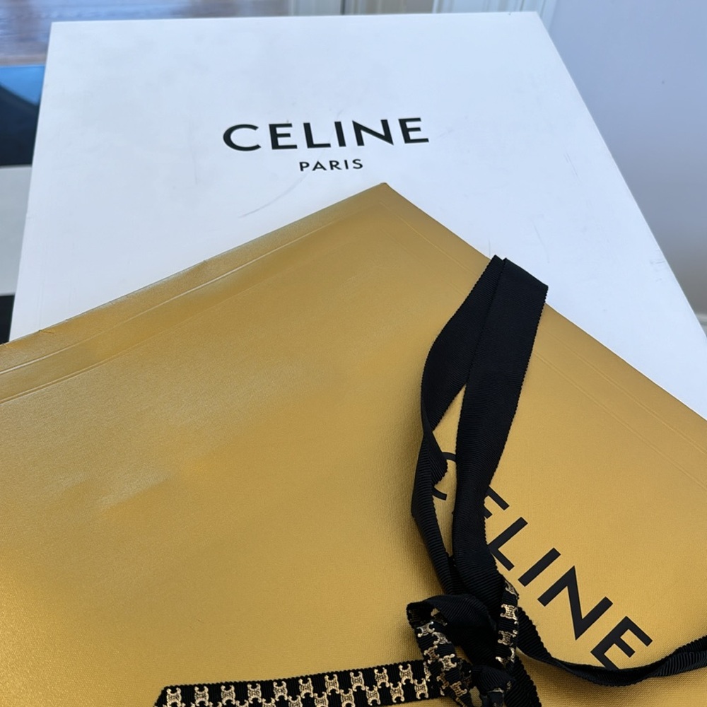 CELINE Black Boots - Celine has selected the most qualitative Skins. NEW IN BOX. - Picture 7 of 7